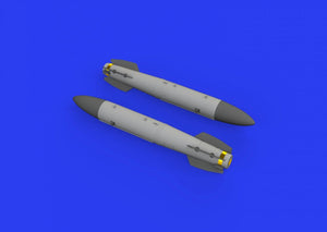 Eduard 648459 B43-0 Nuclear Weapon w/ SC43-3/ -6 tail assembly 1/48 – image 3