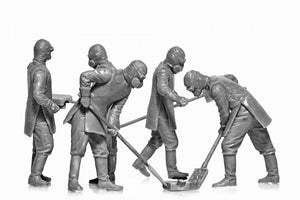 ICM 35903 Chernobyl 3. Rubble cleaners (5 figures) 1/35 – image 2