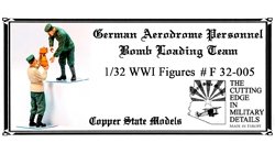 Copper State Models F32-005 German aerodrome personnel bomb loading 1/32