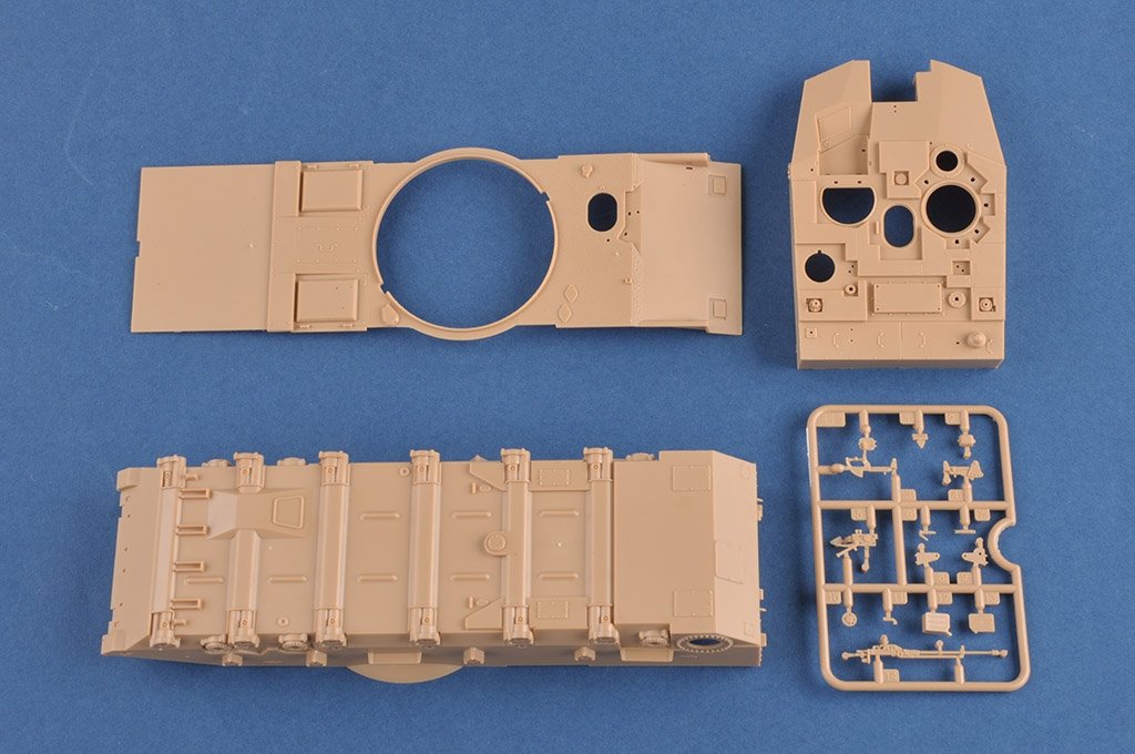 Hobby Boss 84518 PLA ZTZ-99A MBT 1/35 – image 5