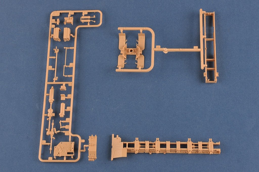 Hobby Boss 82938 Russian 130mm Coastal Defense Gun A-222 Bereg 1/72 – image 7