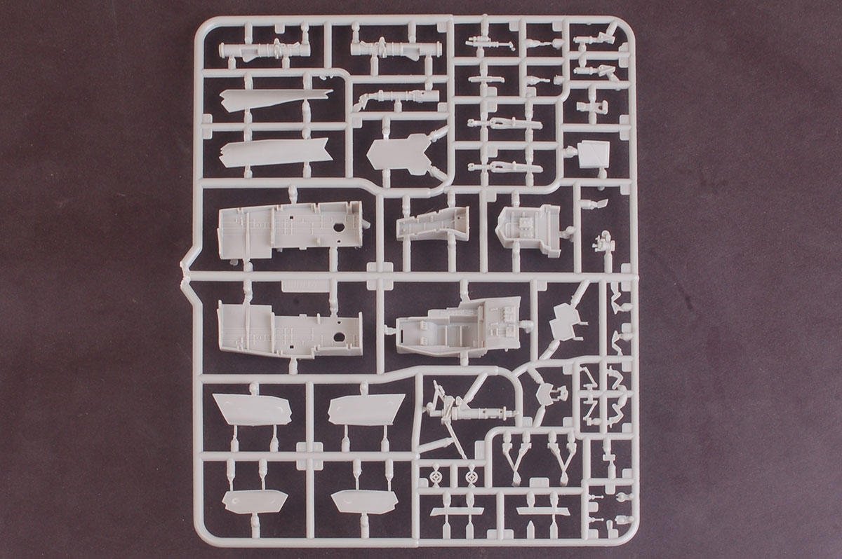 Kitty Hawk 80132 F-35C Lighting II 1/48 – Bild 12