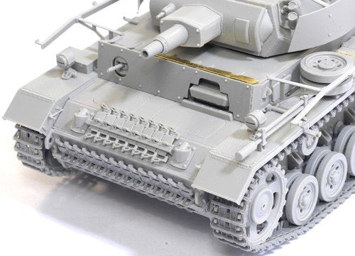 Dragon 6474 Pzkpfw. III Ausf. N w/Schurzen 1/35 – obrázek 2