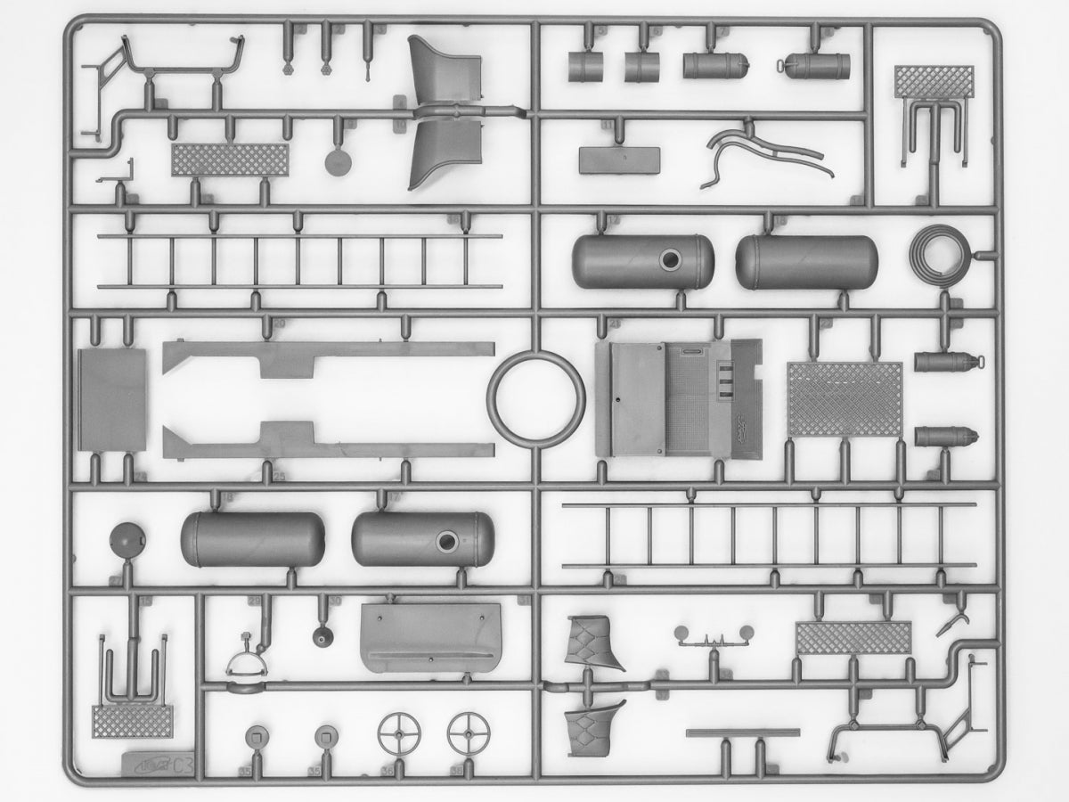 ICM DS2402 The Various Tin Lizzie 1/24 – zdjęcie 8