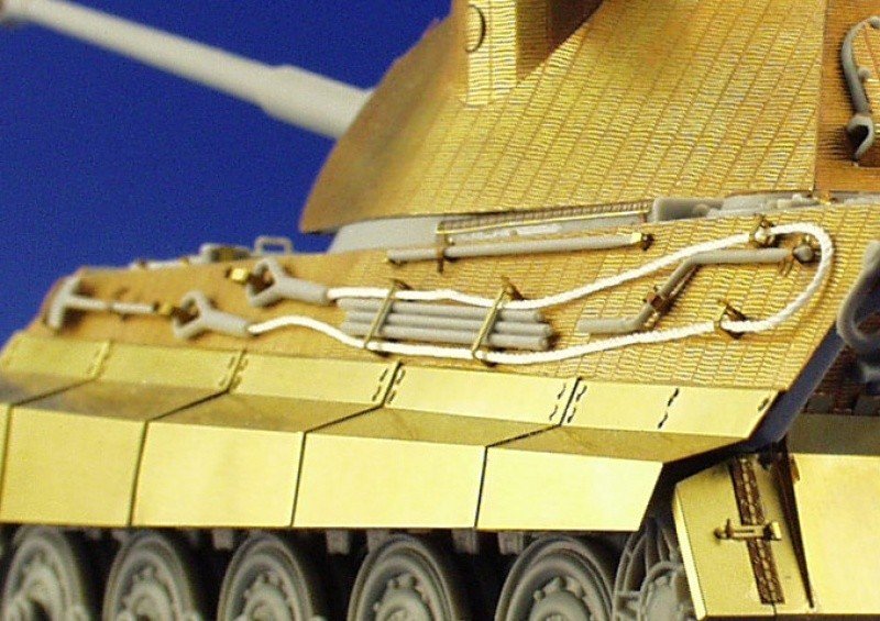 Eduard 35680 King Tiger Porsche 1/35 Dragon – image 2