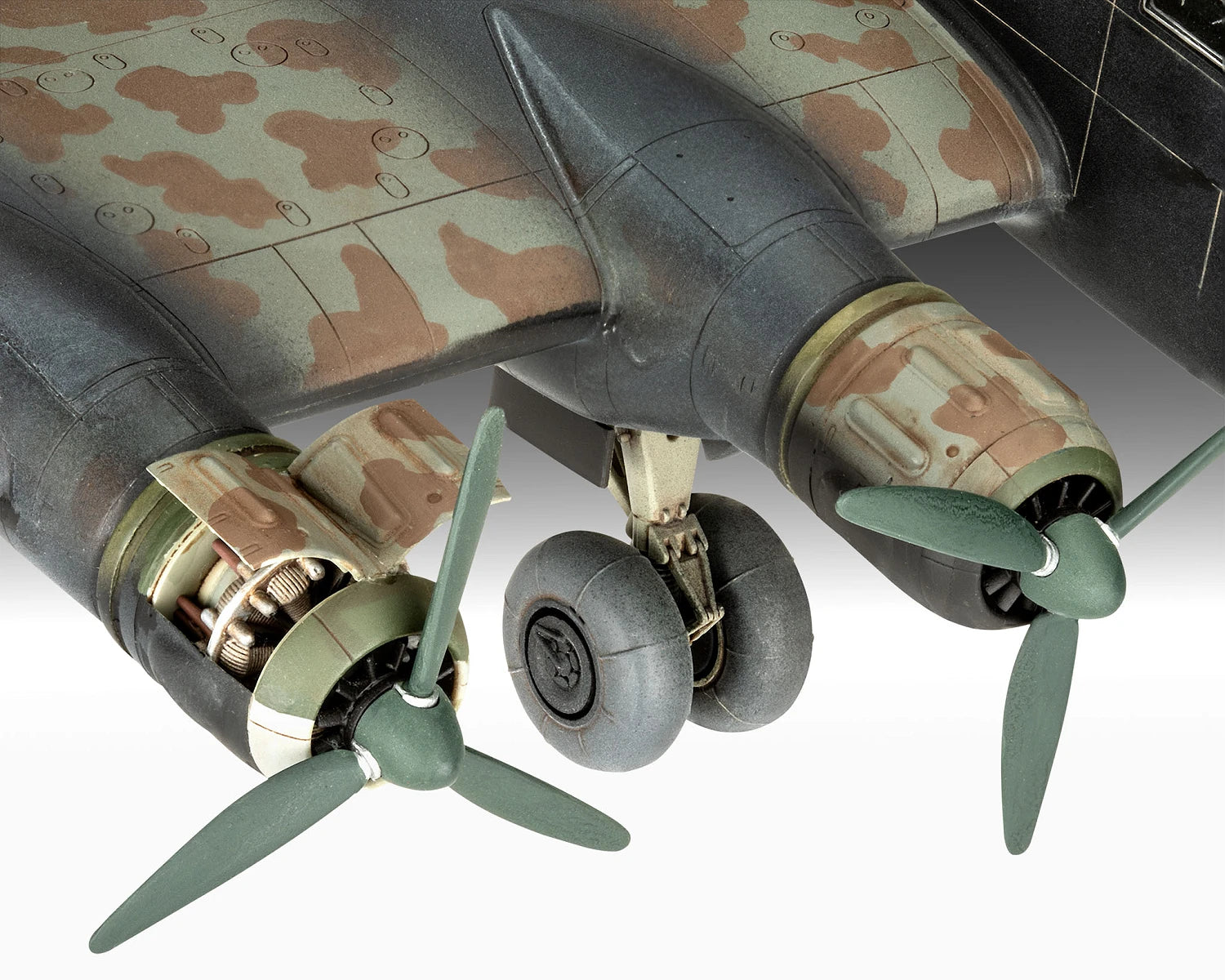 Revell 03754 Junkers Ju 290 A-5 &amp;quot;Seeadler&amp;quot; 1/72 – image 4