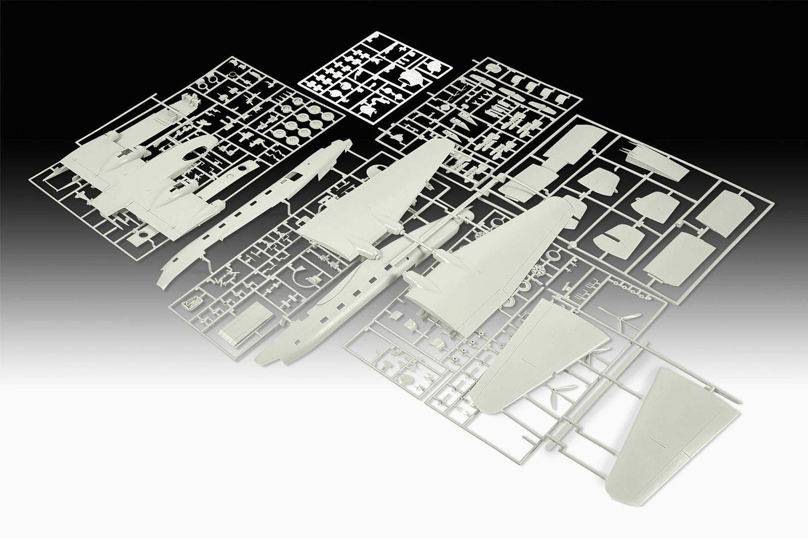 Revell 03754 Junkers Ju 290 A-5 &amp;quot;Seeadler&amp;quot; 1/72 – image 7