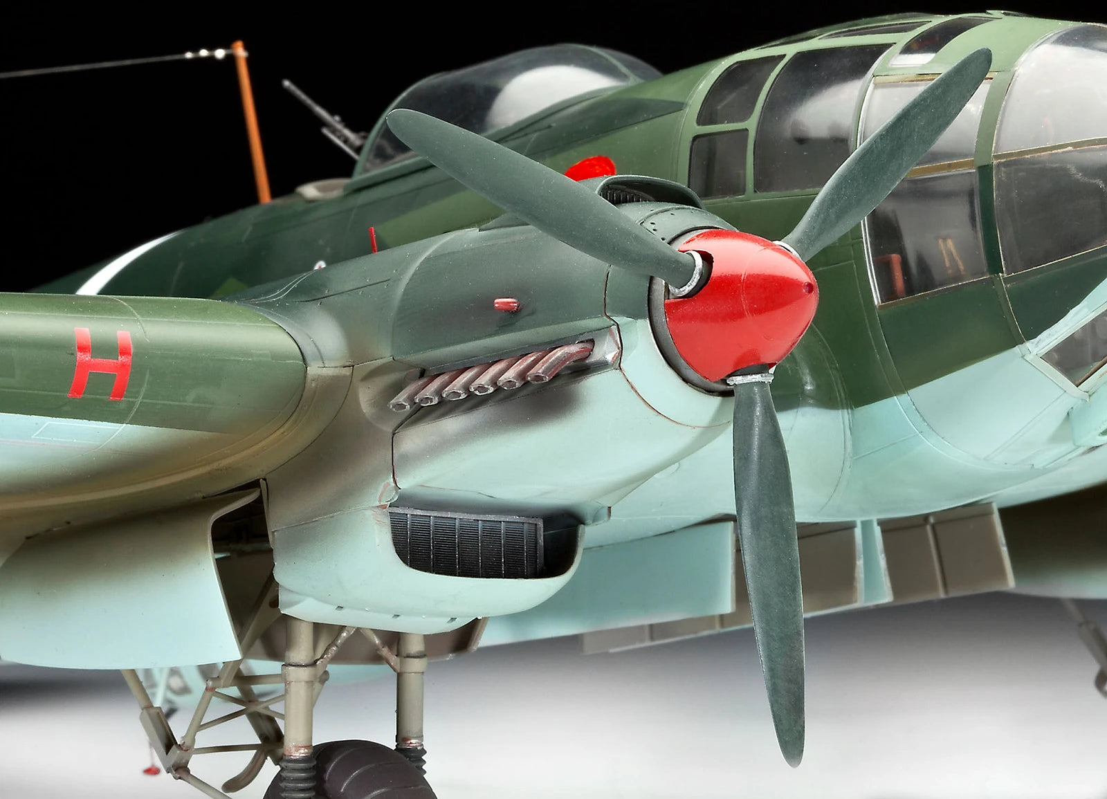 Revell 03755 Heinkel He 111P-1 1/32 – image 6