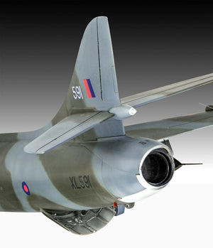 Revell 03786 Hawker Hunter T.7/T.7A 1/32 – image 5