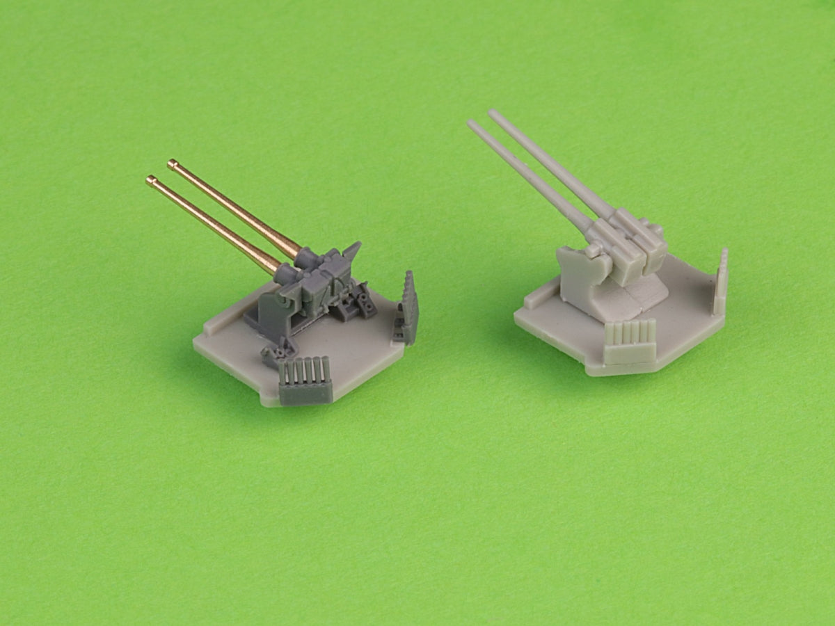 Master SM-350-118 Armament of the French light cruiser Marseillaise - 152mm (9 pcs.), 90mm (8 pcs.), 13.2mm (8 pcs.) barrels with resin mounts (for Trumpeter model) 1/350