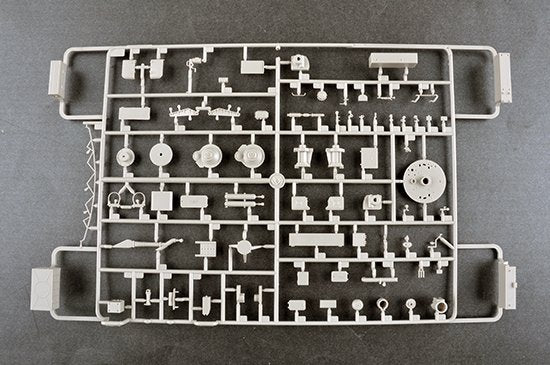 Trumpeter 09569 P-40/1S12 Radar d&amp;#39;acquisition bande S à longue trajectoire 1/35  – image 7