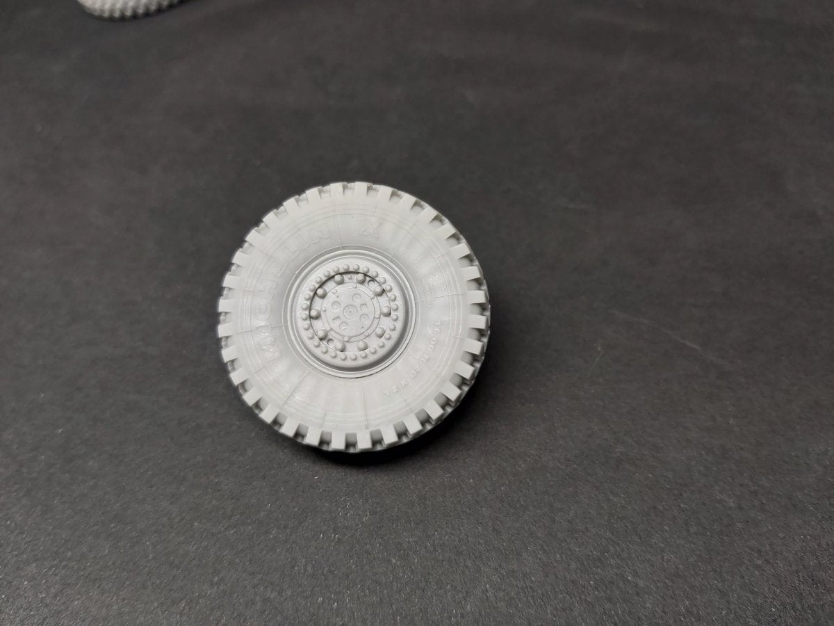 Panzer Art RE35-621 Buffalo a2 MPCV road wheels (Panda kit) 1/35 – Bild 2