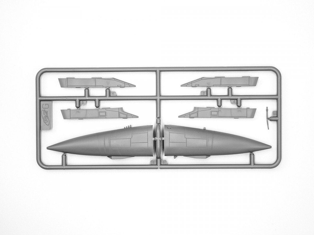 ICM 72178 MiG-25PU Soviet Training Aircraft 1/72 – image 15