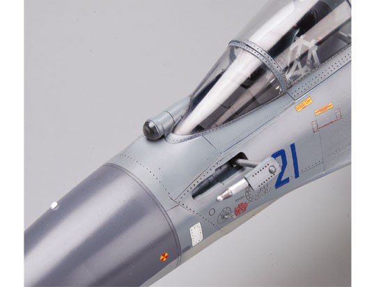 Trumpeter 02271 Su-30MKK Flanker-G 1/32 – imagen 7