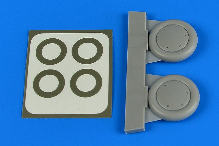 Aires 4717 Gloster Gladiator wheels &amp;amp; paint masks 1/48 RODEN / EDUARD