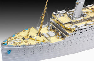 Revell 05243 Titanic Platinum Edition 1/400 – image 3