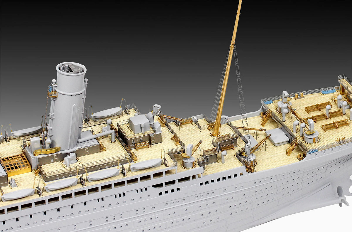 Revell 05243 Titanic Platinum Edition 1/400 – image 5