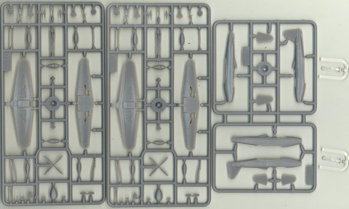 Dora Wings 14401 BELL P-63A P-63C KINGCOBRA Fighter DOUBLE KIT 1/144 – obrázek 2