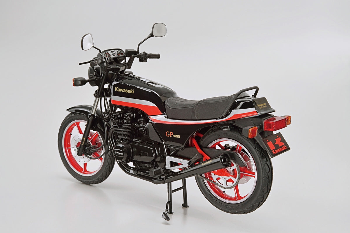 Aoshima 06267 Kawasaki KZ400M Z400GP 82 w/Custom Parts 1/12 – obrázek 3