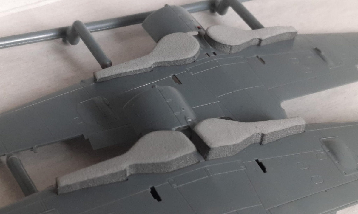 Omask 77201 Fw 190 A-5 + A-8/F wheel bay plugs (for Eduard) 1/72 – image 3