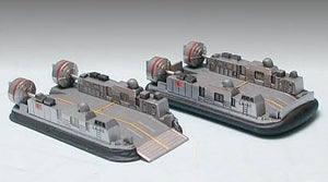 Tamiya 31003 Japanese Defense Force LST-4001 Ohsumi 1/700 – immagine 5