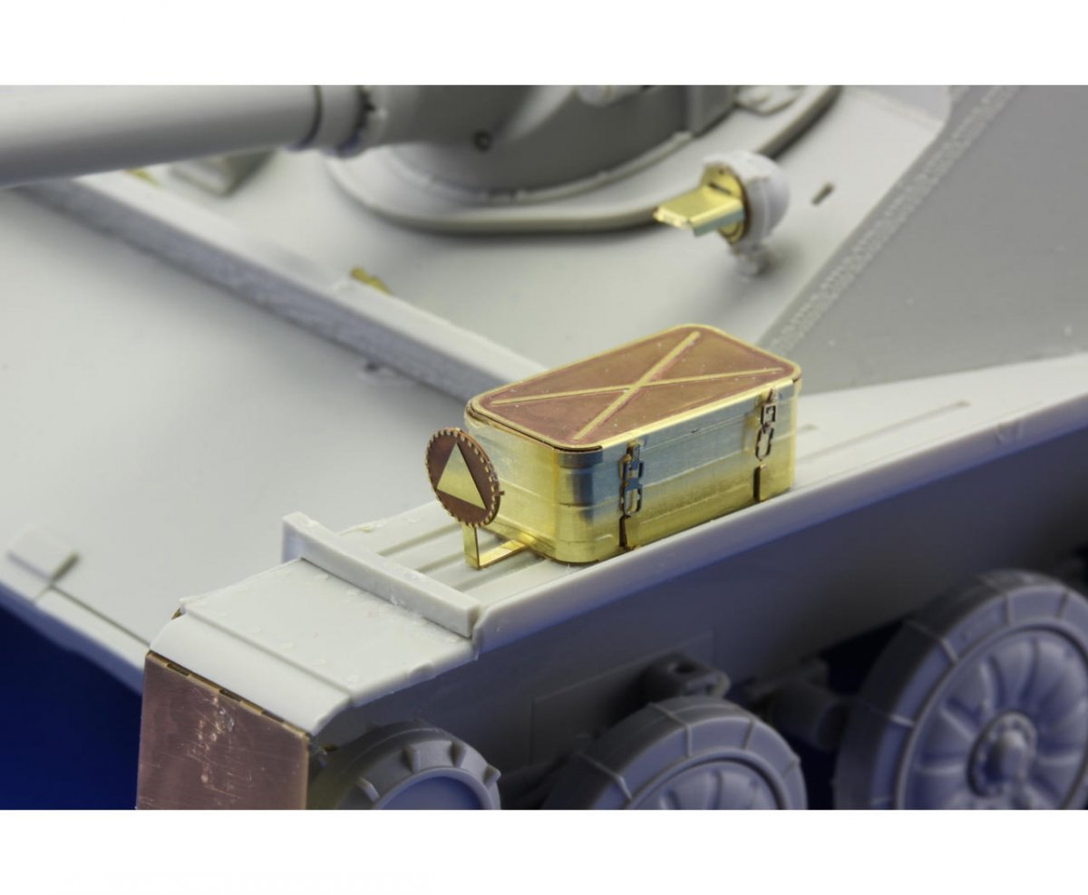 Eduard 36194 ASU-85 SPG (1956) 1/35 Trumpeter – image 8