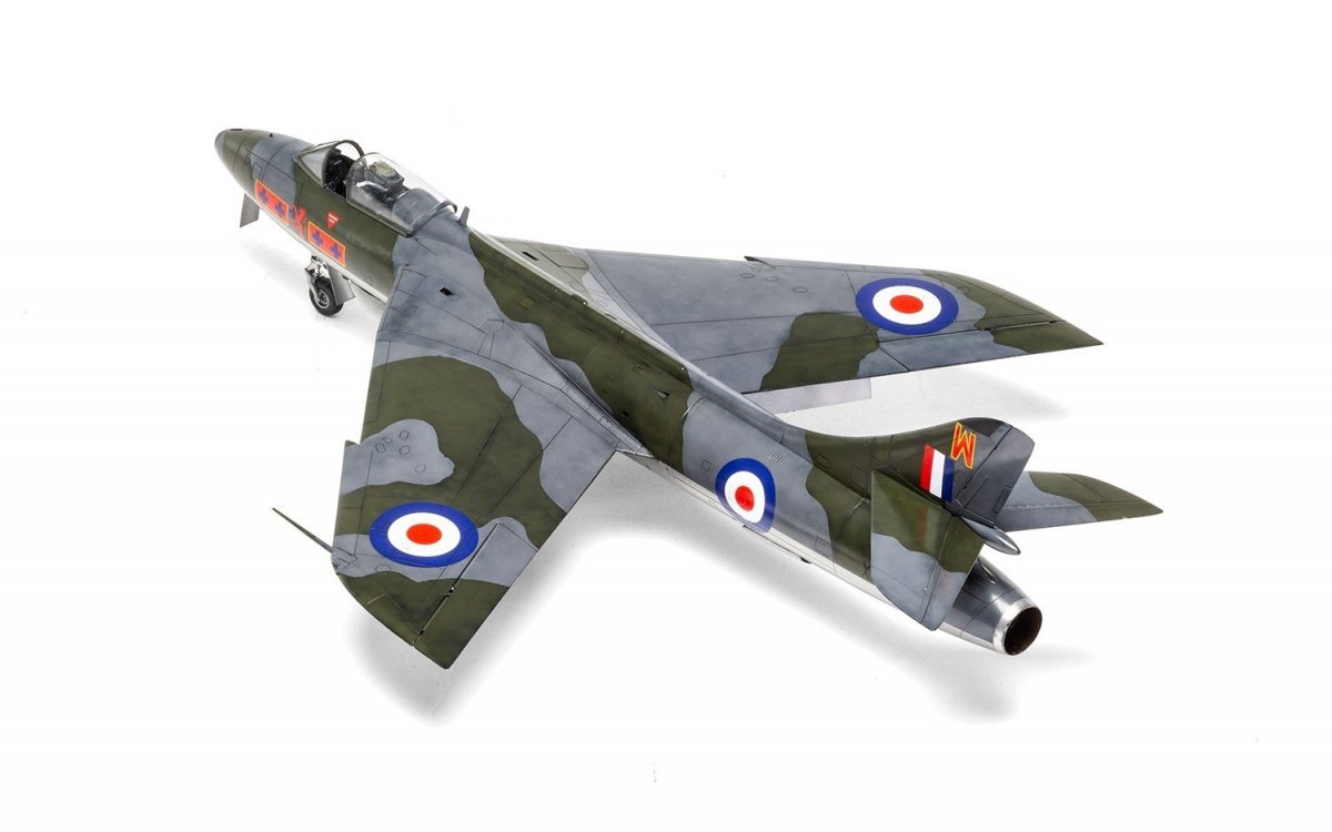 Airfix 09185 Hawker Hunter F6 1/48 – image 15