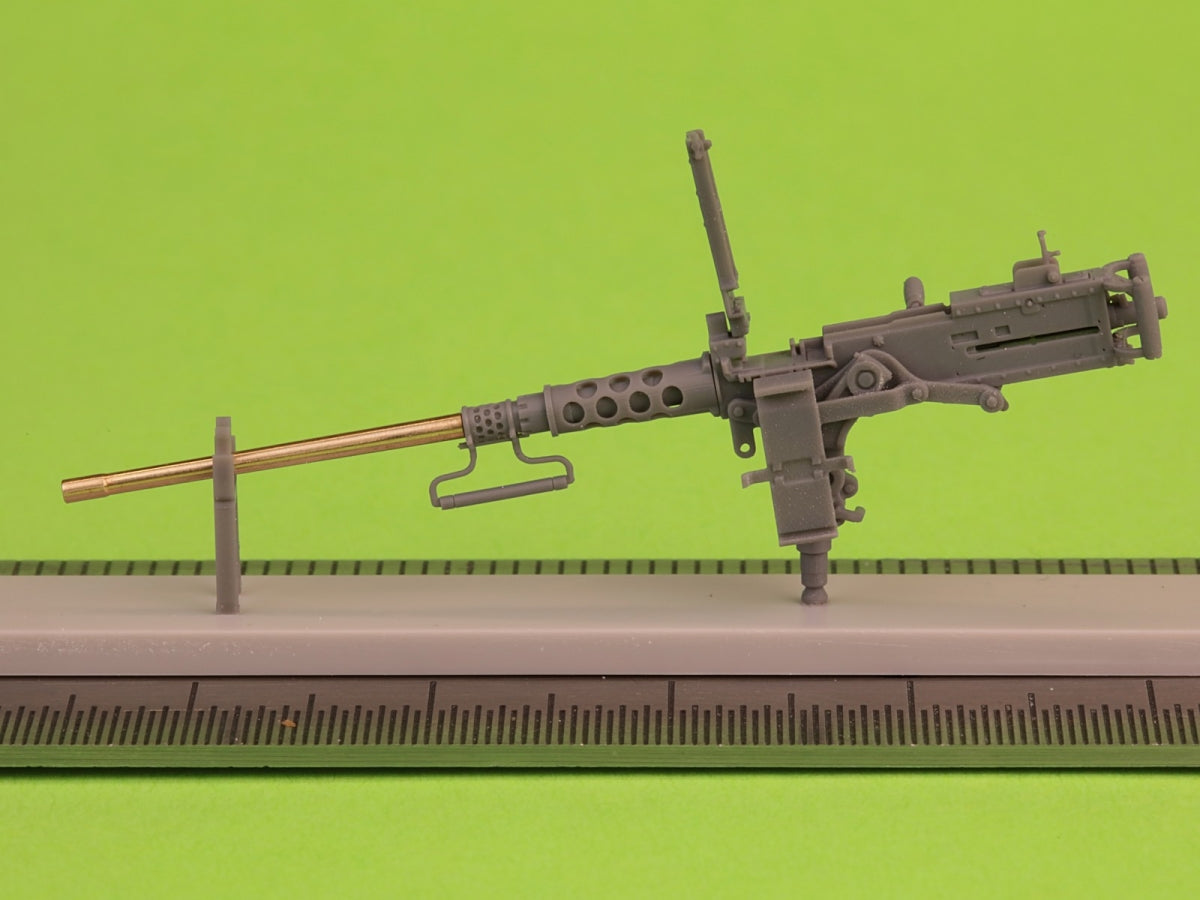 Master GM-35-069 Browning M2HB .50 cal (12.7mm) - machine gun with tank mount - early WWII period (D69820 cradle with D68375 small ammo box) 1/35 – obrázek 2
