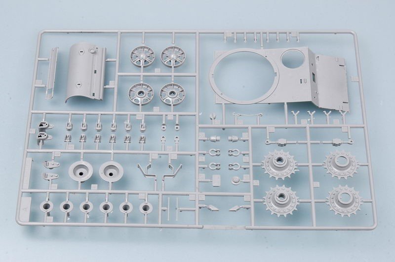 Trumpeter 00367 German Pz.Kpfm KV-2 754(r) Tank 1/35 – Bild 6
