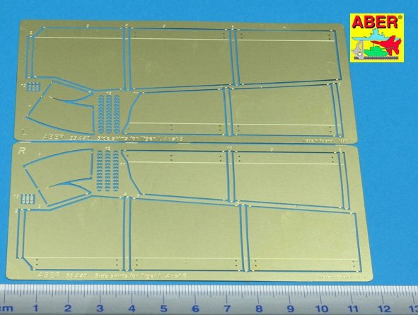 Aber 35A040 Side skirts for Tiger II (1/35) – obrázek 2