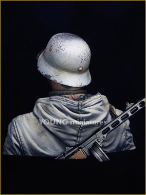 Young Miniatures YM1849 German Motorcyclist East Front WWII 1/10 – image 3