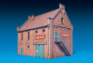 MiniArt 72031 BUILDING WITH GARAGE 1/72 – Bild 2