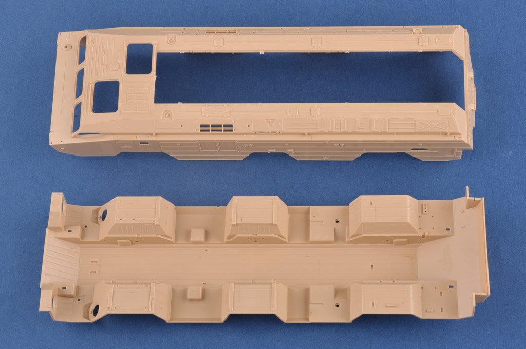 Hobby Boss 85509 Russian 9K79 Tochka (SS-21 Scarab) IRBM 1/35 – immagine 15