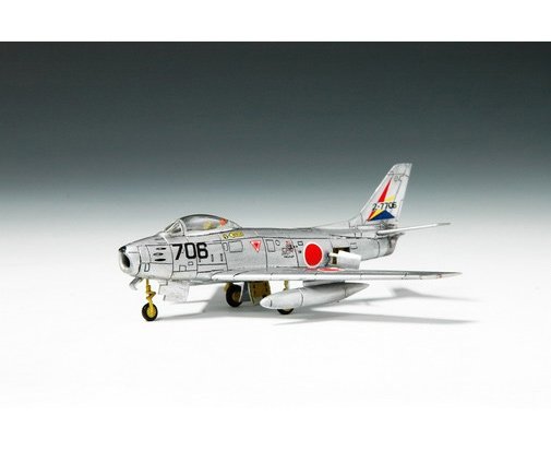 Trumpeter 01321 F-86F-40 Saber 1/144 – obrázek 4