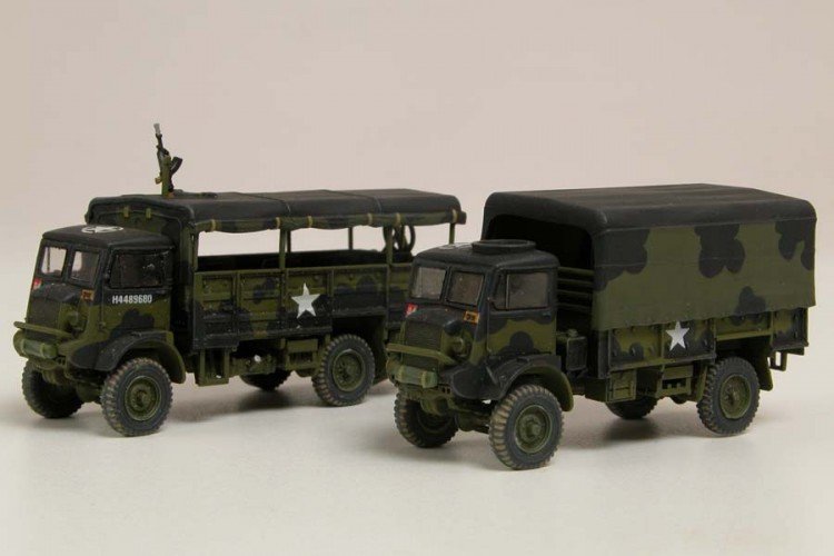 Airfix 03306A Bedford QLT And Bedford QLD Trucks 1/76 – obrázek 2
