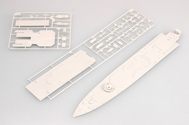 Trumpeter 04516 RUSSIAN NAVY UDALOY CLASS DESTROYER ADMIRAL PANTELEYEV 1/350 – Bild 6