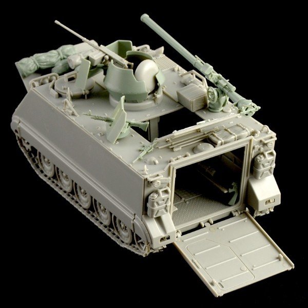 Italeri 6506 M113 ACAV with 106mm recoilless gun 1/35 – Bild 5