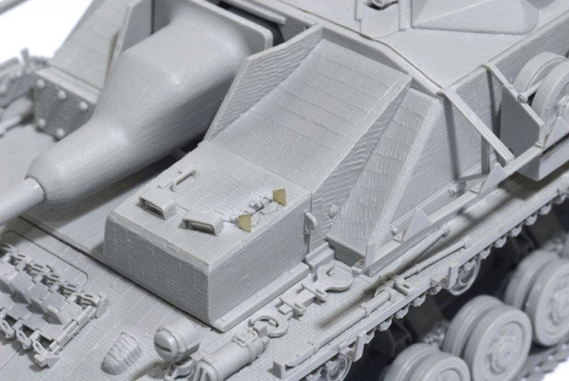 Dragon 6576 d.Kfz. 167 StuG. IV Early Production w/Zimmerit 1/35 – image 7