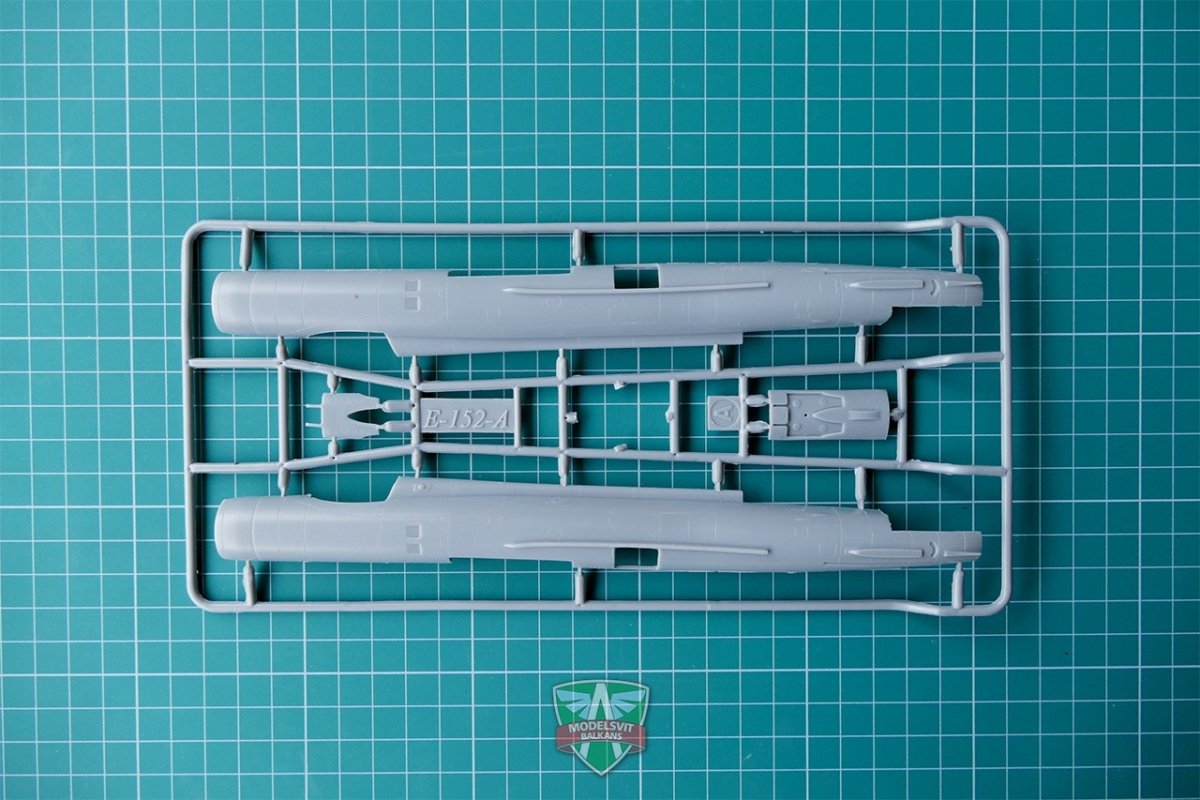 Modelsvit 72028 Ye-152A Soviet twin-engined interceptor 1/72 – immagine 5