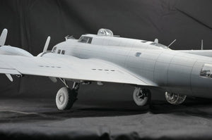 HK Models 01E04 B-17 Flying Fortress F and G 1/32 – Bild 3