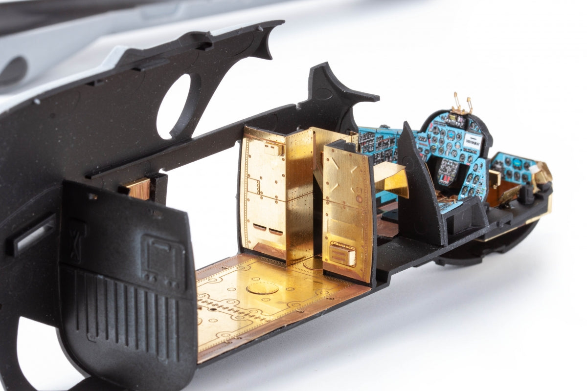 Eduard 481151 Mi-24P cargo interior TRUMPETER 1/48 – obrázek 3