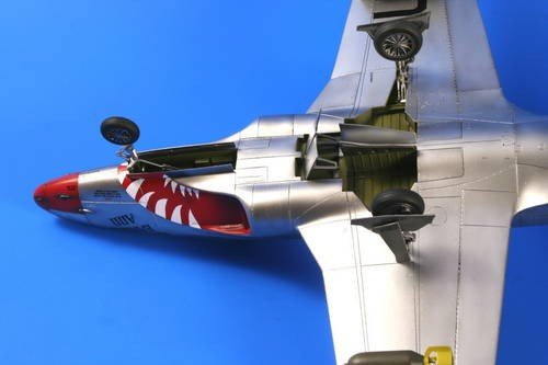 Specjal Hobby 32048 F-80C Shooting Star Over Korea 1/32 – image 8