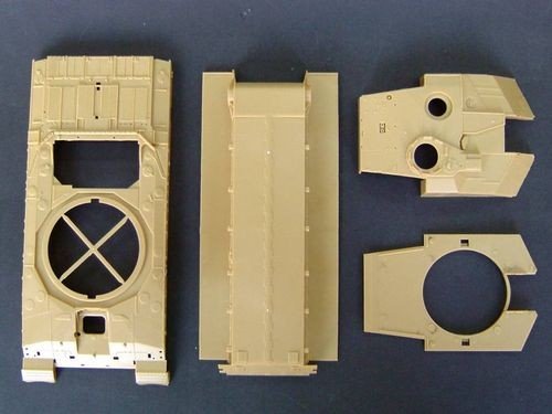 Trumpeter 00323 British Challenger 2 MBT (OP. Telic) Iraq 2003 1/35 – image 21