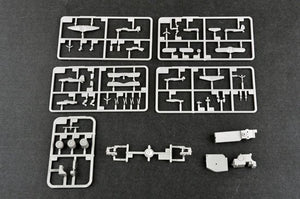 Trumpeter 05627 German Navy Aircraft Carrier DKM Graf Zeppelin 1/350 – image 10