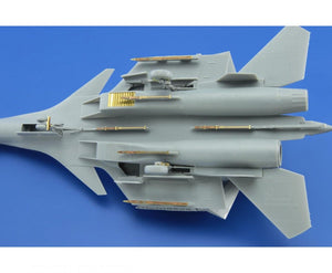 Eduard 73548 Su-33 TRUMPETER 1/72 – image 4