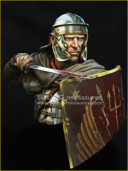 Young Miniatures YH1854 ROMAN LEGIONARY 1st Century 1/10