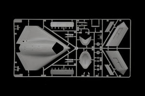 Italeri 1421 X-47B 1/72 – image 5