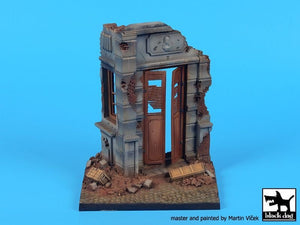 Black Dog D35104 Maison d&amp;#39;angle N°6 socle 1/35 – image 4
