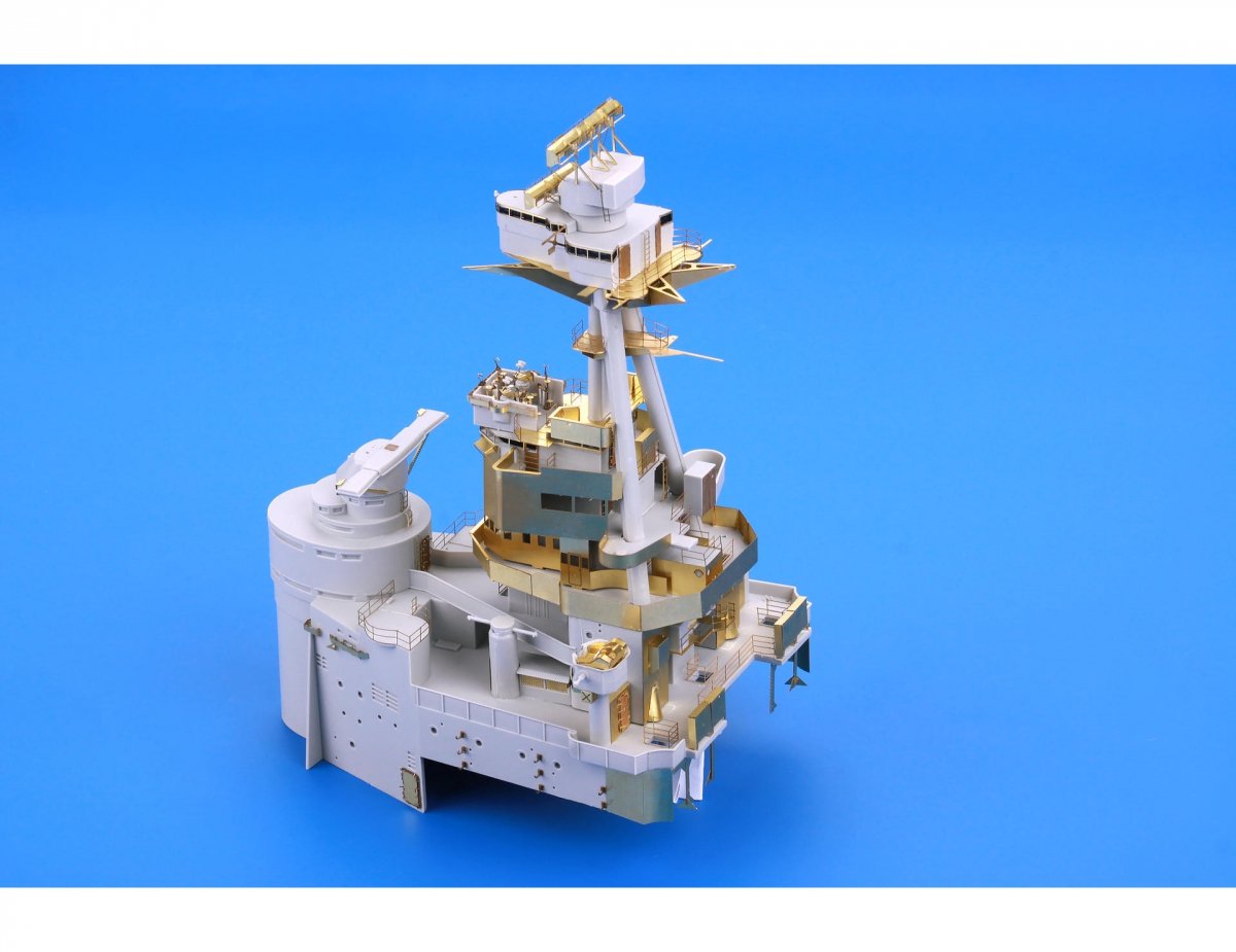 Eduard 53197 HMS Hood pt. 7 main top TRUMPETER 1/200 – image 9