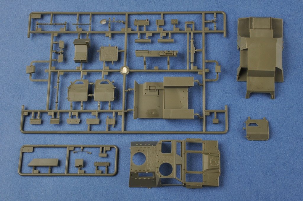 Hobby Boss 83876 French VBL Armor Car – image 7